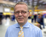 &quot;Although in many ways no different from ordinary retail customers, airport retail customers display very different buying be- haviours for the simple - alan_bork_checkin